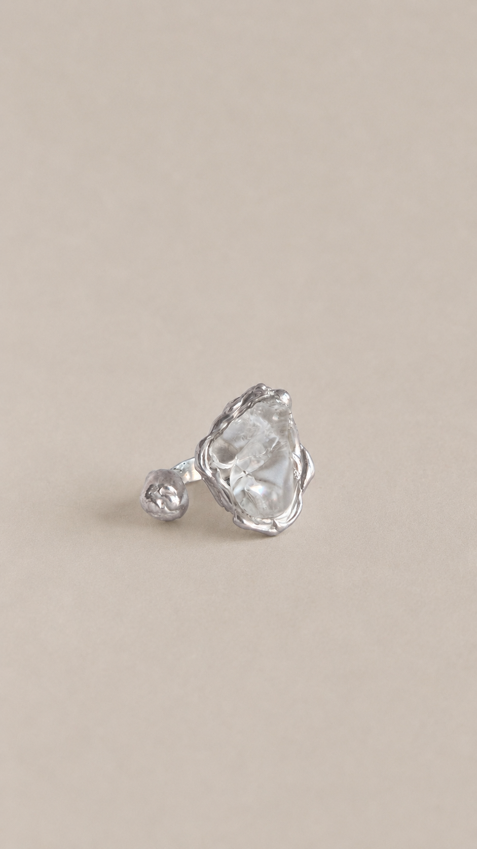 Bague Sylvie N.05 en verre soufflé argent 925 bijou fait main aux formes irrégulière